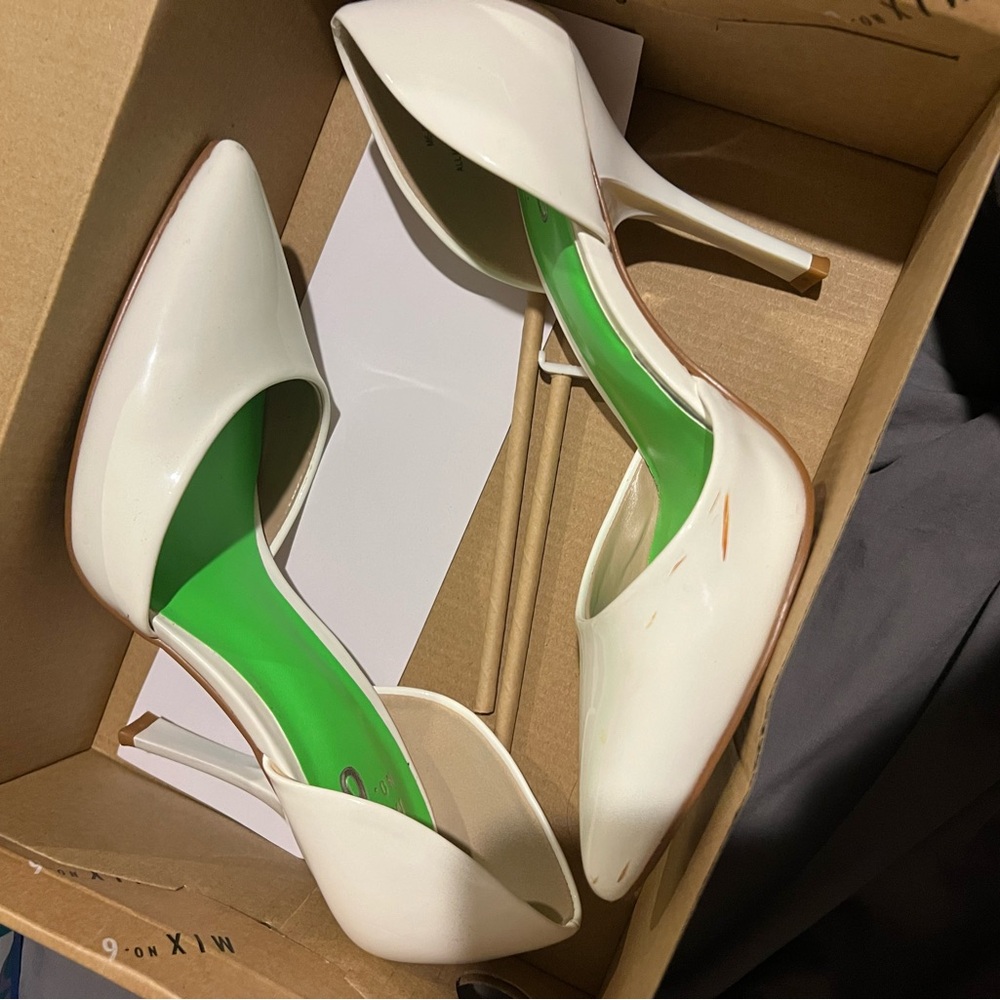 Mix No. 6 White Pumps